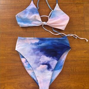 Skatie bikini set sz medium